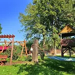Chata Pod Mogielica - Klimatyczny Dom Na Wylacznosc Z Ogrodem I Widokiem Na Gory Hébergement de vacances *