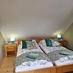 Chata Pod Mogielica - Klimatyczny Dom Na Wylacznosc Z Ogrodem I Widokiem Na Gory Hébergement de vacances