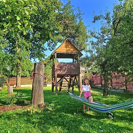 Chata Pod Mogielica - Klimatyczny Dom Na Wylacznosc Z Ogrodem I Widokiem Na Gory Ferienhaus Slopnice