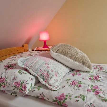Casa de Férias Pod Mogielica Komfortowe Z Widokiem Na Mogielice 1000m Od Tras Wokol Gory Mogielica Slopnice