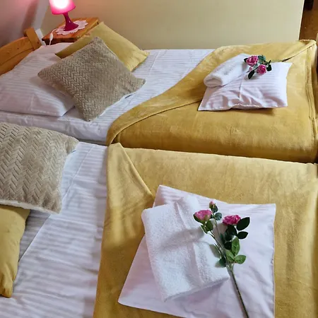 Casa de Férias Pod Mogielica Komfortowe Z Widokiem Na Mogielice 1000m Od Tras Wokol Gory Mogielica *