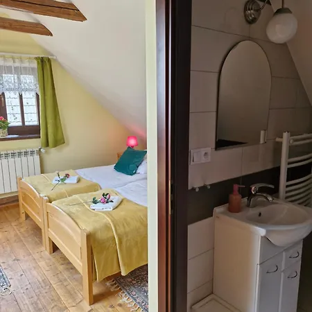 Holiday home Chata Pod Mogielica - Klimatyczny Dom Na Wylacznosc Z Ogrodem I Widokiem Na Gory