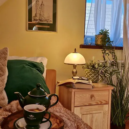 Casa de Férias Pod Mogielicą - Klimatyczny Dom Na Wyłączność Z Widokiem Na Góry
